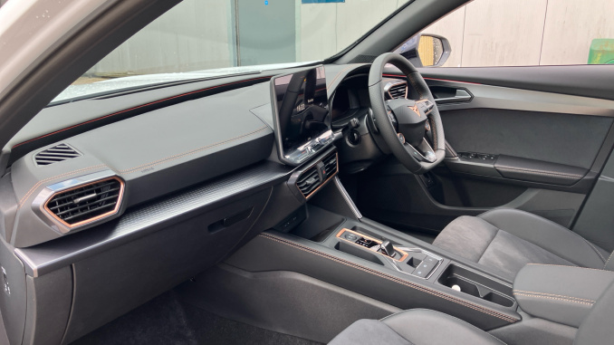 CUPRA Formentor 1.5 eTSI 150 V2 5dr DSG Petrol Estate - Image 2